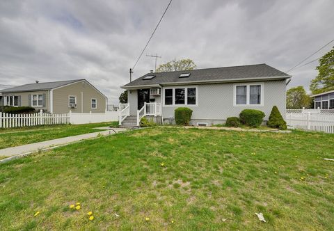 Others North Babylon Home, Near Belmont Lake State Park!