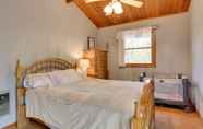 Others 3 Lakeside Dingmans Ferry Vacation Rental Cabin!