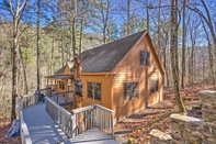 Others Highlands Cabin w/ Forest Views < 4 Mi to Cashiers