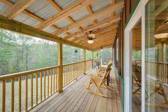 อื่นๆ 4 Tree-lined Murphy Cabin w/ Private Hot Tub!