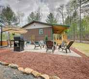 Others 2 Tree-lined Murphy Cabin w/ Private Hot Tub!