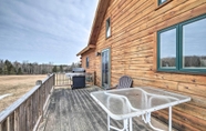 Others 6 Family-friendly Troy Getaway With Furnished Deck!