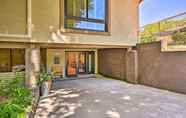 Others 5 Sun-dappled Apt on Oak Creek w/ Patio & Grill