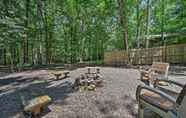 Others 5 'azalea House' - Forest Retreat w/ Hot Tub!