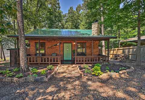 Others 'azalea House' - Forest Retreat w/ Hot Tub!