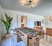 Lain-lain 3 Chic Glendale Home w/ Private Pool & Grill!