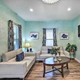 Primary image 1 1 Mi to Uta: Arlington Elm Cottage w/ Fenced Yard, University of Texas at Arlington Hotels