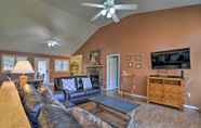 Others 4 Spacious Mcgaheysville Home: Hot Tub & Pool Table!