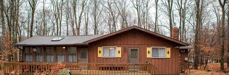 Lainnya Pocono Cozy Ranch Home: Short Walk to Lake & Beach