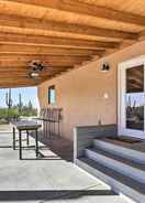 ภาพหลัก Secluded Marana Home w/ Viewing Decks + Privacy!