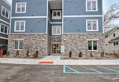 Others 7 Centrally Located Traverse City Condo 1 Mi to Bay