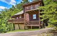 Lainnya 2 Mtn Cabin w/ Hot Tub & Deck 12 Mi to Pigeon Forge!