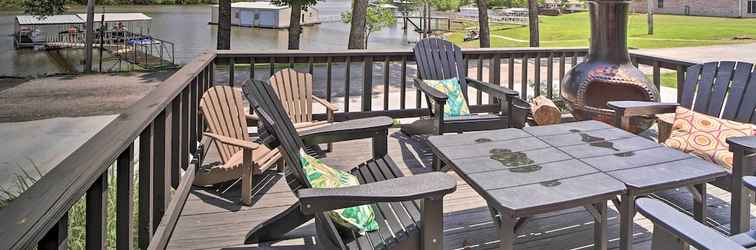 Others Idyllic Family Getaway With Grand Lake Access!