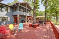 Others Greers Ferry Lake Vacation Rental w/ Water Toys!