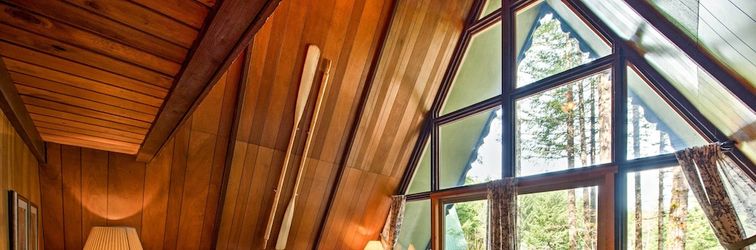 Others Serene Washington Escape w/ Deck & Mountain Views!