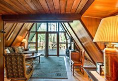 Others 7 Serene Washington Escape w/ Deck & Mountain Views!