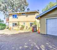 Others 7 Hilltop Home in Wine Country w/ Hot Tub & Views!