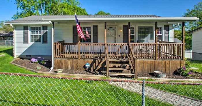 Others Dog-friendly Fayetteville Home w/ Hot Tub!