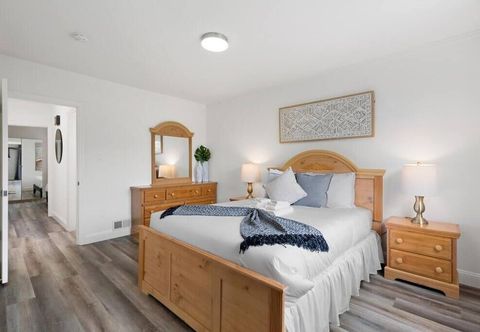 Others Stunning 2 Bedroom 1 Bath Home near BART