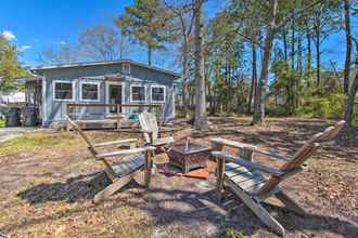 Lain-lain 4 Sunny Oak Island Retreat - 3 Blocks to Beach!