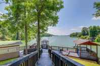 Lain-lain Remodeled Lakefront Dandridge Home w/ Deck & Dock!