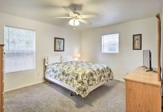 Others 7 Home w/ Yard: 1 Mi to Indian Rocks Beach & Golf