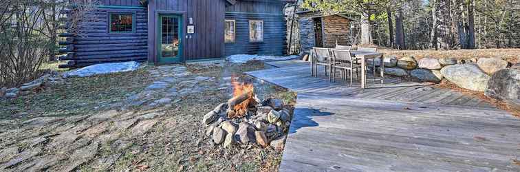 Lain-lain Grand Log Cabin w/ Hot Tub - 4 Miles to Whiteface!