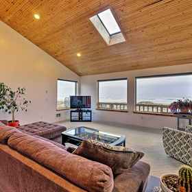 Primary image 1 Sanderling Sea Cottages, Unit A: Pet Friendly!, Governor Patterson Memorial State Recreation Site Hotels