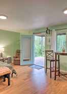 Primary image Soothing Studio w/ Lush Views: 2 Mi to Beach!