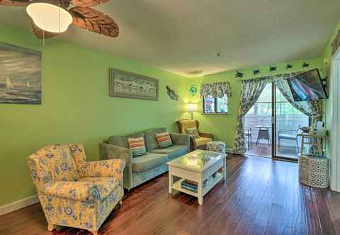 Lain-lain Colorful Resort Condo w/ Beach + Pool Access!