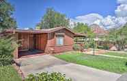 Lain-lain 7 Quaint Sedona Cottage w/ Backyard + Views!