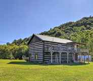 Others 3 Rogersville Barn Apt on 27 Tranquil Acres w/ Pond!