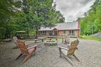 Lainnya Adirondack / Lake George Cabin w/ Hot Tub!