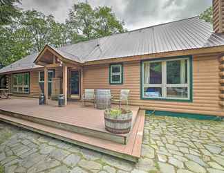 Lainnya 2 Adirondack / Lake George Cabin w/ Hot Tub!