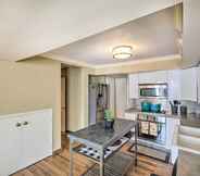 Lainnya 6 Charming Montrose Townhome With Private Pool!