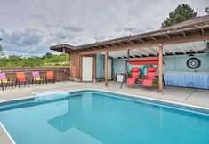 其他 5 Stunning Medford Escape w/ Panoramic Views!