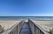 Others 4 Grand Seaside Escape w/ Direct Beach Access!