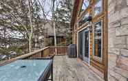 อื่นๆ 3 Lake of the Ozarks Hideaway w/ Private Dock!