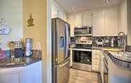 Others 2 Stunning Oceanside Condo w/ Walk to the Beach