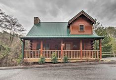 Lainnya 2 Cabin w/ Hot Tub ~ 2 Mi to Island in Pigeon Forge!