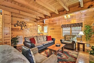 Lainnya 4 Cabin w/ Hot Tub ~ 2 Mi to Island in Pigeon Forge!