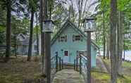 Others 3 Tranquil Lake Cottage Near Golf w/ Views & Hot Tub