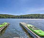 Others 3 Lakefront Home w/ Game Room, Decks, Dock & Kayaks!