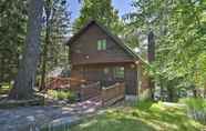 Khác 5 Lakefront Home w/ Game Room, Decks, Dock & Kayaks!