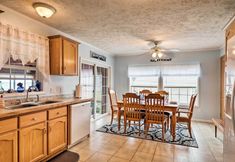 其他 2 Lyndonville Home w/ Fire Pit, Screened Patio & A/C