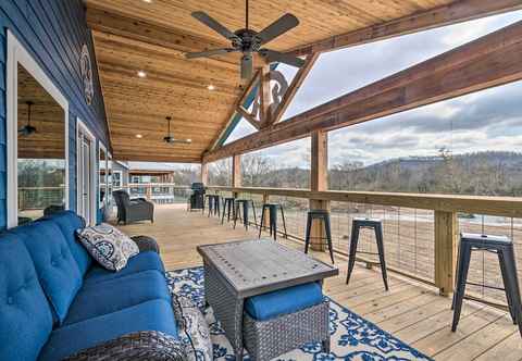 Others Upscale Riverfront Home w/ Beach & Fire Pit!