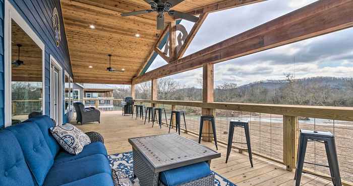 Khác Upscale Riverfront Home w/ Beach & Fire Pit!