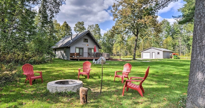 Others Pet-friendly Traverse City Cabin w/ River Access!