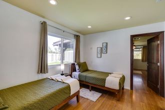 Others 4 California Retreat - Heated Pool & Foosball Table!