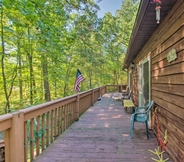 Others 4 Peaceful New Market Cabin w/ Deck & Fire Pit!